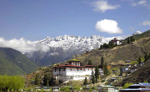 Explore the historical Paro Valley on your Bhutan trip